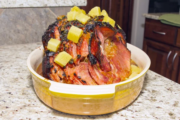 Baked Honey Ham with Pineapple Chunks — Stock Photo, Image