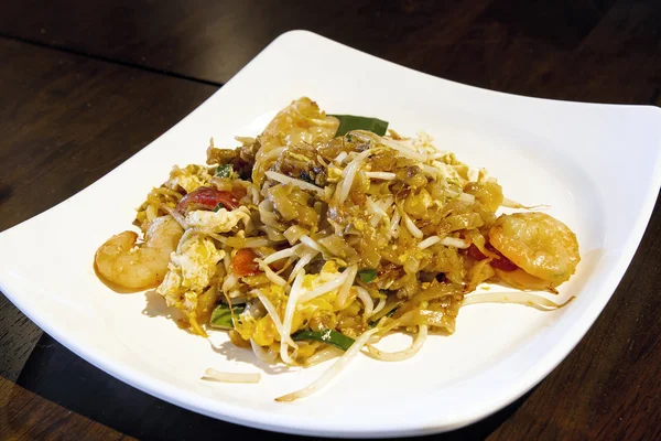 Plate of Penang Fried Noodles — Stock Photo, Image