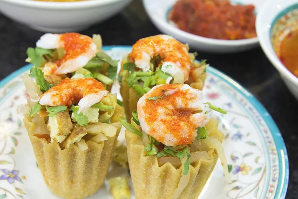 Nyonya kueh pie tee mit garnelen closeup — Stockfoto