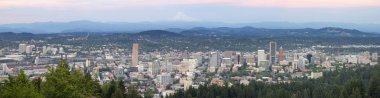 Portland oregon cityscape mount hood ile