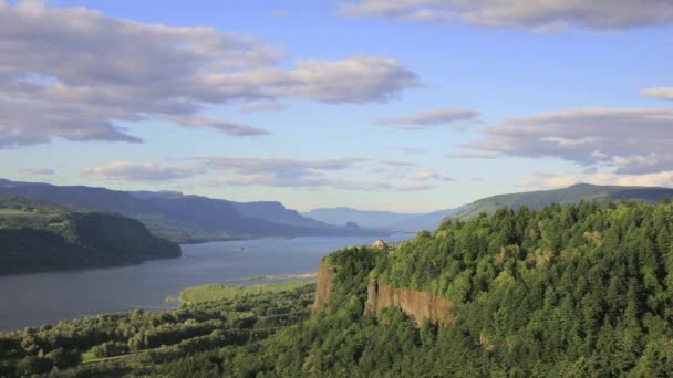 Gorge du fleuve Columbia avec nuages en Oregon dans le Pacifique Nord-Ouest Timelapse 1920x1080 — Video