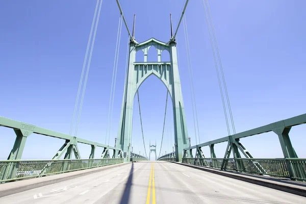 St Johns Bridge Against Clear Blue Sky — Stock Photo, Image