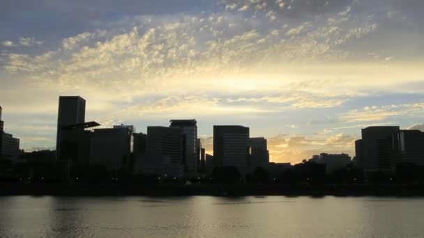 Sunset Along Willamette River Esplanade Time Lapse with Downtown City Skyline View in Portland Oregon 1920x1080 — Stock Video