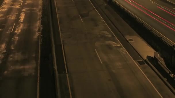 Lehké tratě časová prodleva na mezistátních dálnic na špičce centru Portlandu oregon v noci 1920 x 1080 — Stock video