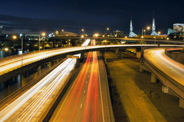 Interstate Freeway Light Trails Through Portland at Blue Hour — Stock Photo, Image