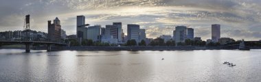 portland waterfront willamette Nehri boyunca Kayak
