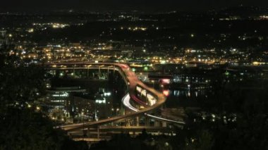 marquam köprü otoyol trafik lambası yollar zaman atlamalı gece şehir merkezinde, portland oregon 1920 x 1080