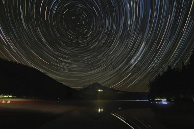 Star yollar üzerinde mount hood trillium Gölü