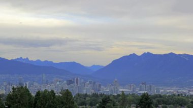 doğa manzara ve kentsel cityscape vancouver bc british columbia Kanada ile iki aslan selvi Orman Tavuğu dağlar zaman atlamalı 1920 x 1080