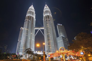 tatil dekorasyon tarafından petronas ikiz kule klcc Park