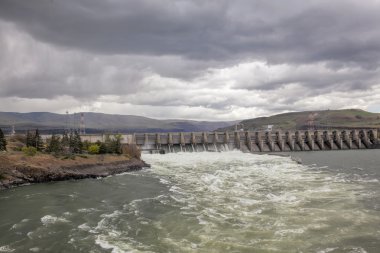 The Dalles Dam on Columbia River clipart