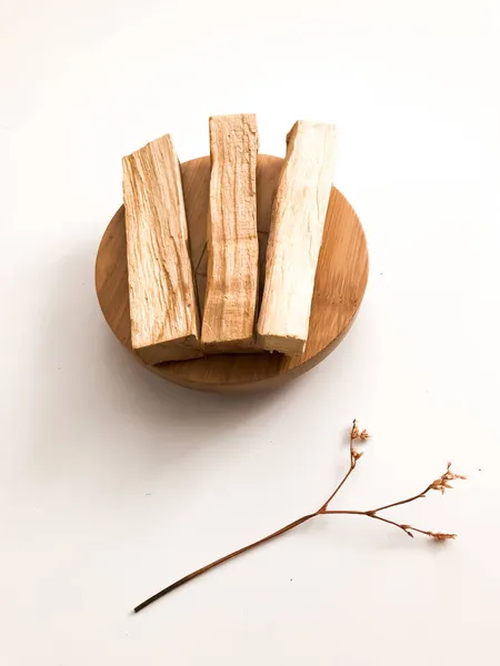 Set Wooden Sticks Palo Santo White Background Aromatherapy Religious Rites — Stock Photo, Image
