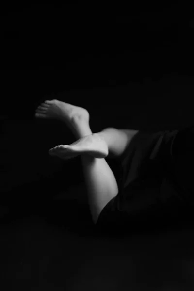 Vücut Detayları Kasvetli Bacak Görüntüsü Çözülme Görüntünün Bulanıklaşması — Stok fotoğraf