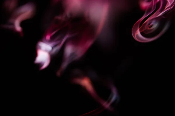 Sigaradan Nargileden Çıkan Pembe Kırmızı Duman Desenleri Büyülü Bir Alanın — Stok fotoğraf