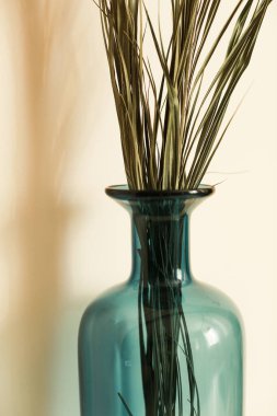 Yeşil bitkilerin doğal arka planı, doğanın renkli dokuları, yumuşak odak arkaplanı