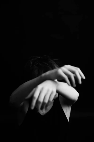 Витончені Елегантні Руки Танцюриста Танці Частинами Тіла Чорно Білий Портрет — стокове фото