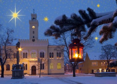 Noel zamanı tarihi bir bina
