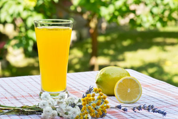 Glass of juice — Stock Photo, Image