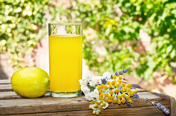 Glas Saft — Stockfoto