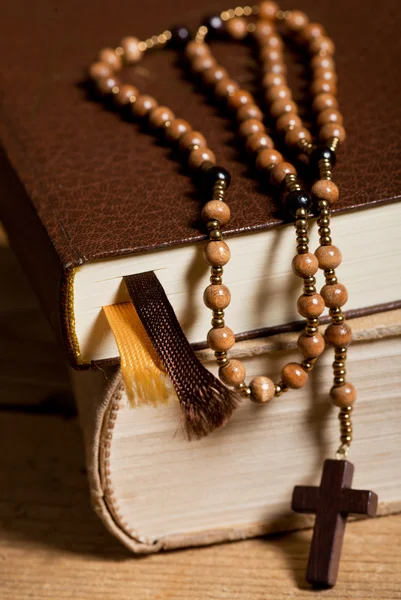 Bible And Rosary — Stock Photo, Image