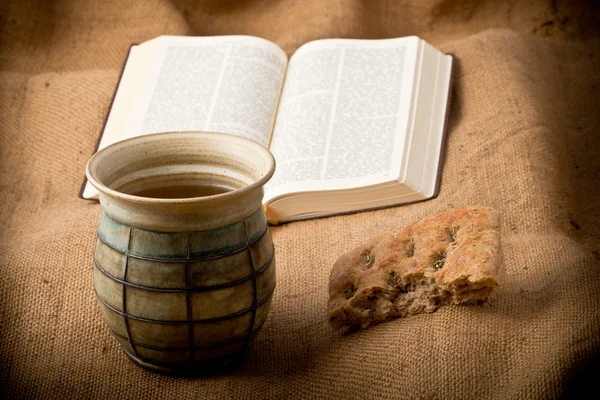 Chalice And Bread — Stock Photo, Image