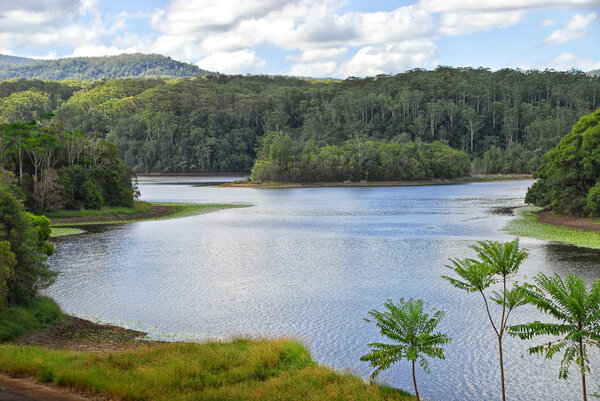 Плотина Рокки Крик в Новом Южном Уэльсе в Австралии
