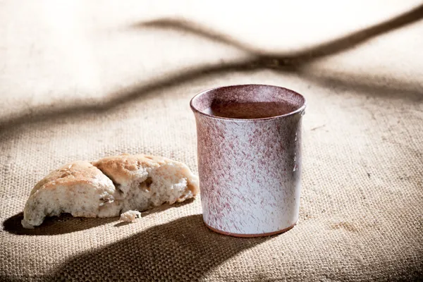 Chalice And Bread — Stock Photo, Image