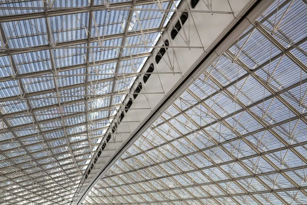 巨大な現代の産業用屋根 — ストック写真