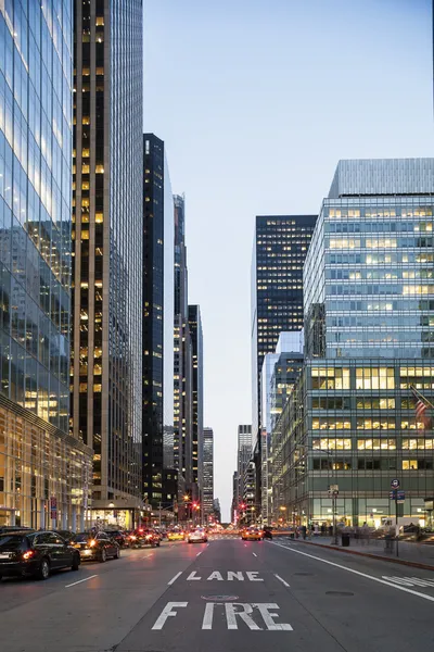 Ciudad de Nueva York desde el nivel de calle — Foto de Stock