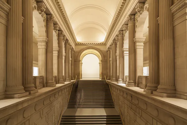 Entrance to Classical Style Building — Stock Photo, Image