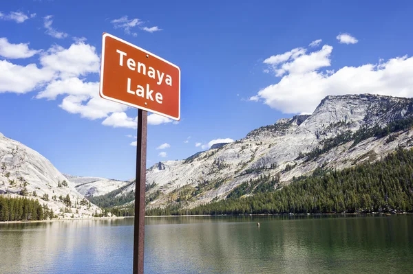 Tenaya озеро, Національний парк Йосеміті — стокове фото