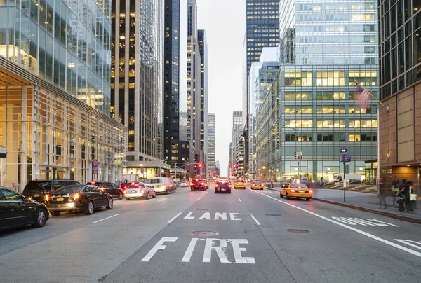 New York City von Straßenniveau aus — Stockfoto