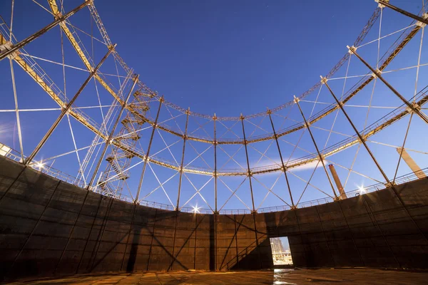 Scala industriale verso il cielo — Foto Stock