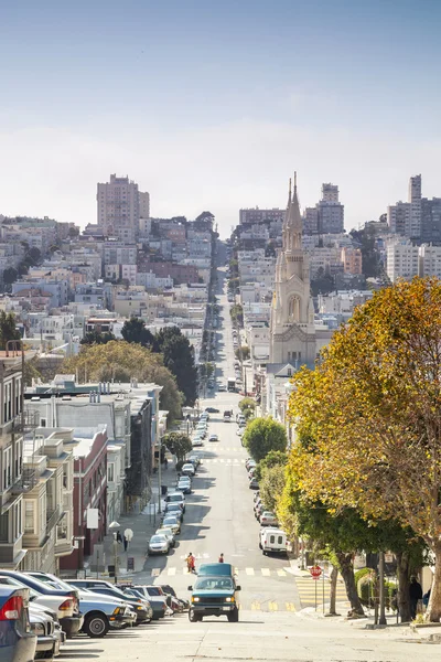 Strada ripida a San Francisco, California, USA — Foto Stock