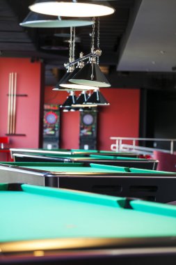 modern Bilardo kulüp oynamak için davet