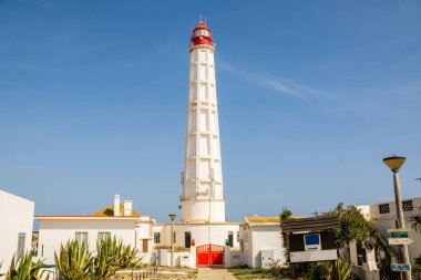 Farol Adası 'ndaki deniz feneri, Faro Disctrict, Algarve, Güney Portekiz