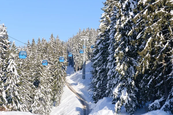 Ski lift in Bansko — Stock Photo, Image