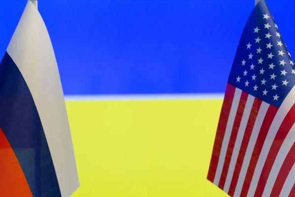 Pozadí Ukrajinské Vlajky Vlajka Usa Ruská Vlajka Vlajka Usa Ruska — Stock fotografie