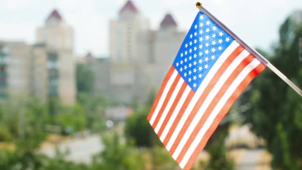 Flag United States America Set Blue Sky City Street Buildings — Stock Video