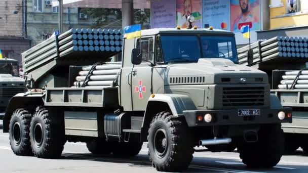Kyiv Ukraine 2021 Multiple Launch Rocket Systems Kyiv Heavy Military — Wideo stockowe
