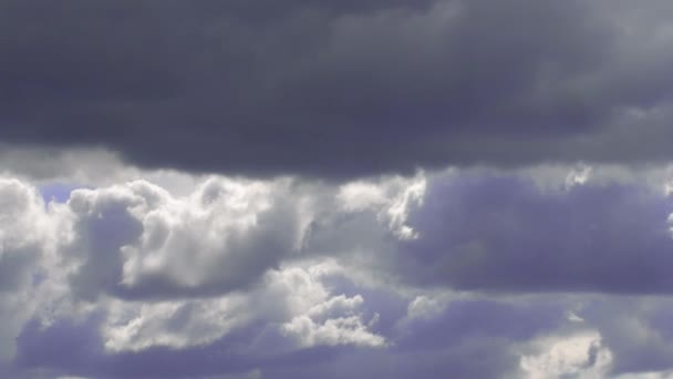 Λευκά Σύννεφα Στον Ουρανό Αεροπλάνο Παράθυρο Προβολή Time Lapse Σύννεφα — Αρχείο Βίντεο