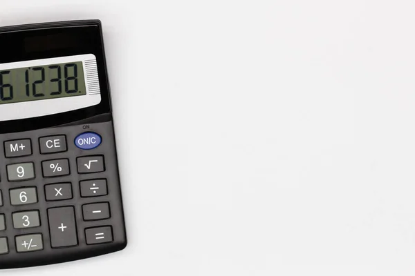 Калькулятор Великими Кнопками Цифрами Цифровому Екрані Білому Тлі Ізольовані Фінансовий — стокове фото