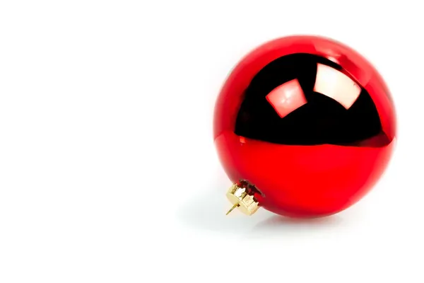 Bola roja de Navidad — Foto de Stock