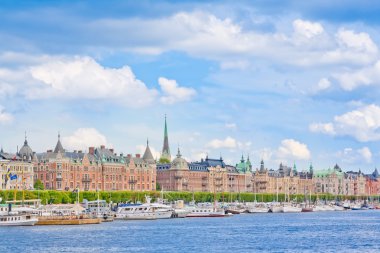 Stockholm, İsveç eski şehir manzaralı yaz toplayan