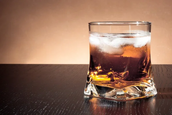Напиток со льдом с пространством для текста — стоковое фото