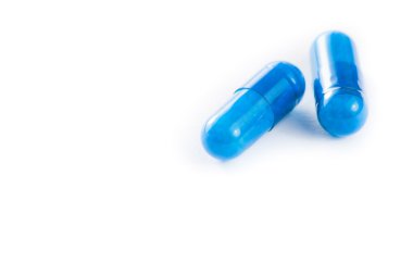 metin alanı olan izole iki mavi hap