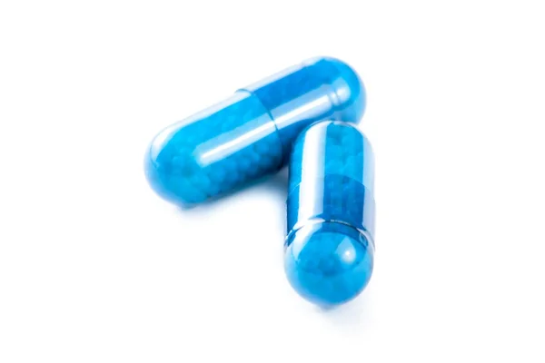 Крупный план голубых таблеток — стоковое фото