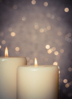 alev üzerinde bokeh mumlar
