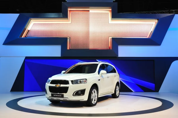 NONTHABURI - March 25: New Chevrolet Captive 2.0 Litre on displa — Stock Photo, Image