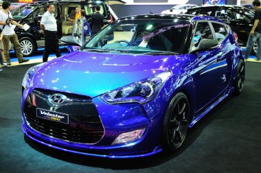 Nonthaburi - 28 Kasım: Modifiye hyundai veloster ekranda bir